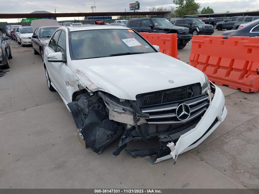 2014 MERCEDES-BENZ C 250 SPORT/LUXURY - WDDGF4HB5EA965521