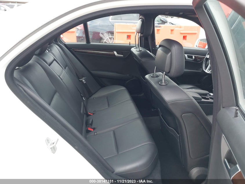 2014 MERCEDES-BENZ C 250 SPORT/LUXURY - WDDGF4HB5EA965521
