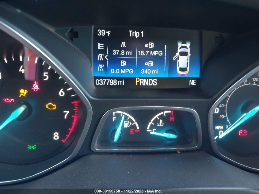 1FMCU9GD9JUB60897 2018 Ford Escape Se