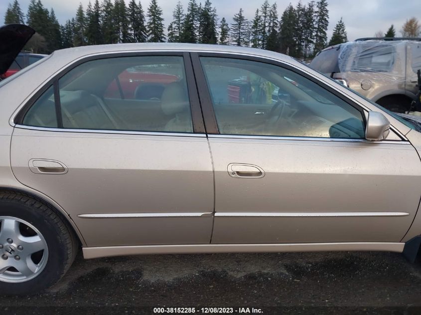 2000 Honda Accord 3.0 Ex VIN: 1HGCG1656YA044254 Lot: 38152285