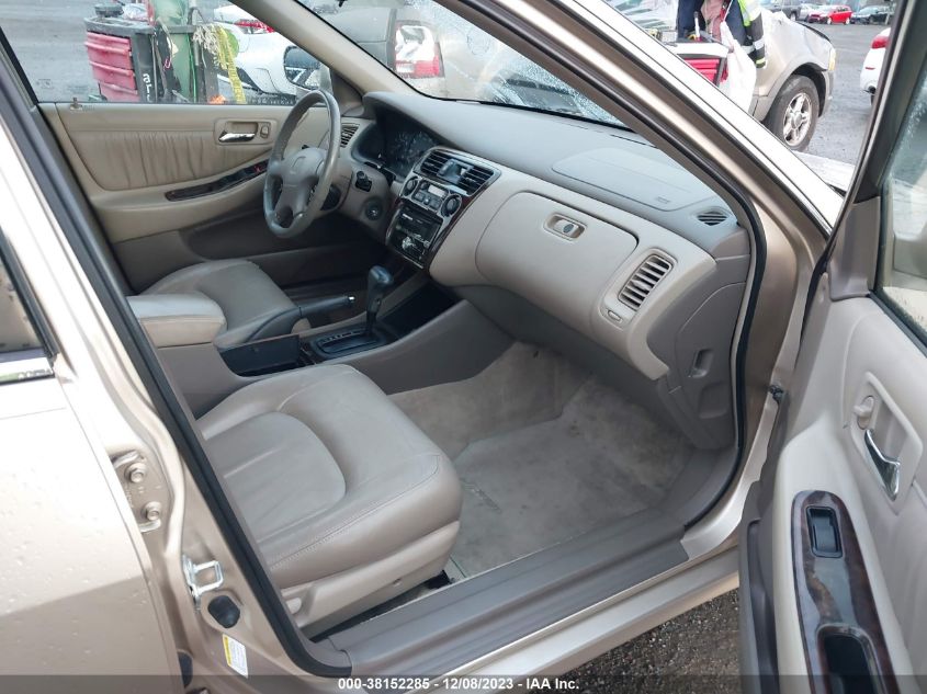 2000 Honda Accord 3.0 Ex VIN: 1HGCG1656YA044254 Lot: 38152285