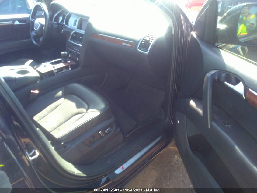 2014 AUDI Q7 VIN: WA1DGAFE2ED007838