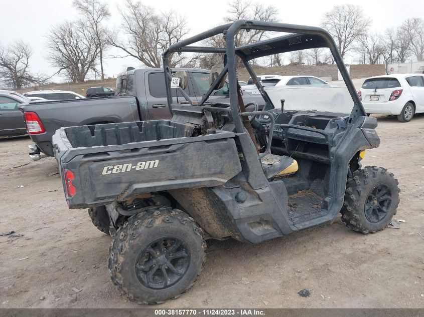 2017 Can-Am Defender Hd10/Hd10 Dps VIN: 3JBUGAP43HK000304 Lot: 40636089