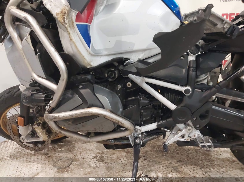 2019 BMW R 1250 Gs Adventure VIN: WB10J5303KZF77724 Lot: 38157950