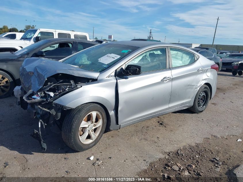 5NPDH4AE3FH648990 2015 Hyundai Elantra Se