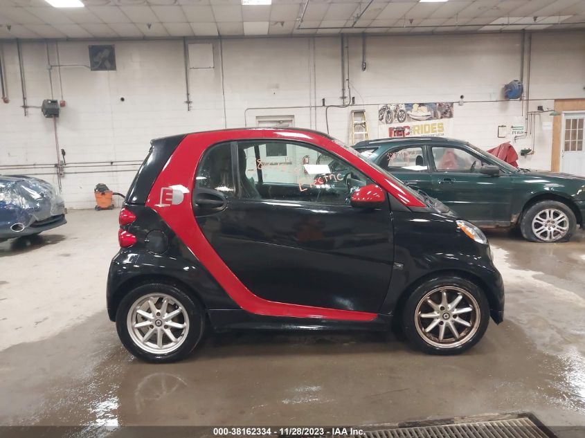 2015 Smart Fortwo Electric Drive Passion VIN: WMEEJ9AAXFK824424 Lot: 38162334