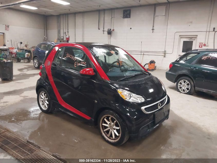 2015 Smart Fortwo Electric Drive Passion VIN: WMEEJ9AAXFK824424 Lot: 38162334