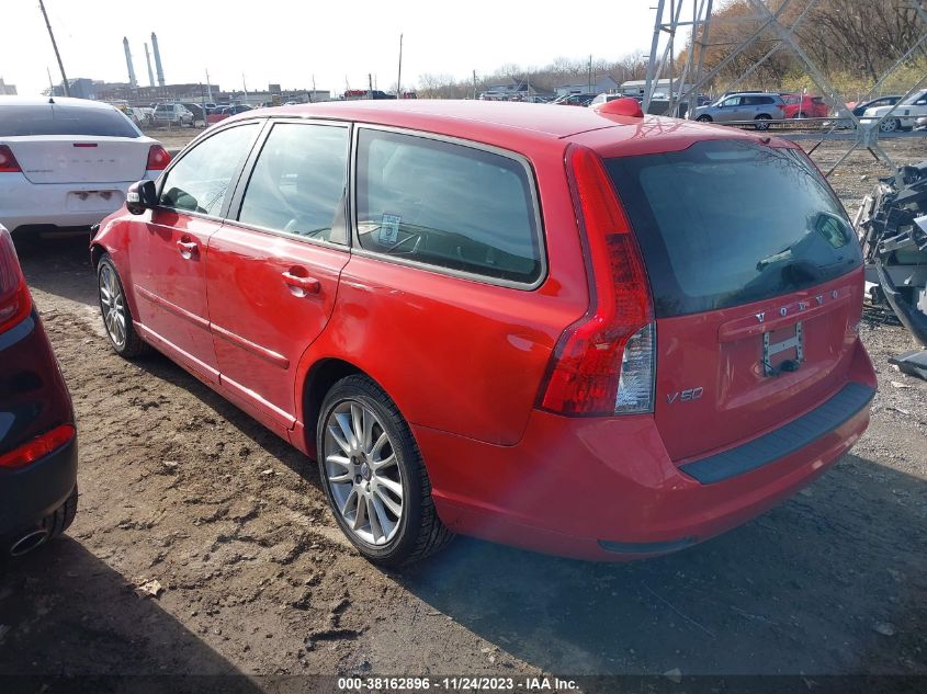 2010 Volvo V50 2.4I VIN: YV1382MW3A2560319 Lot: 38162896