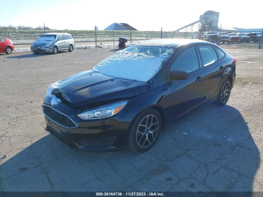 1FADP3E2XJL277933 2018 Ford Focus S