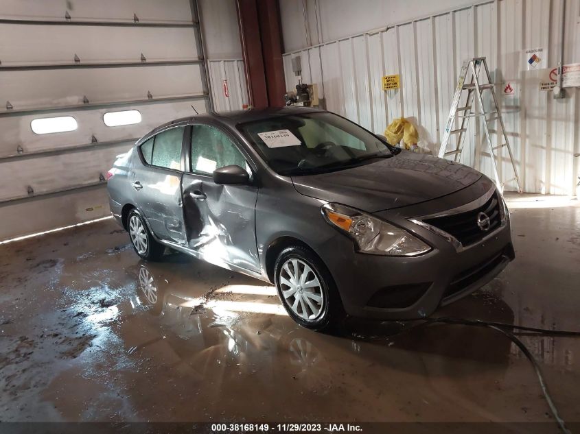 3N1CN7AP5JL881658 2018 Nissan Versa 1.6 Sv