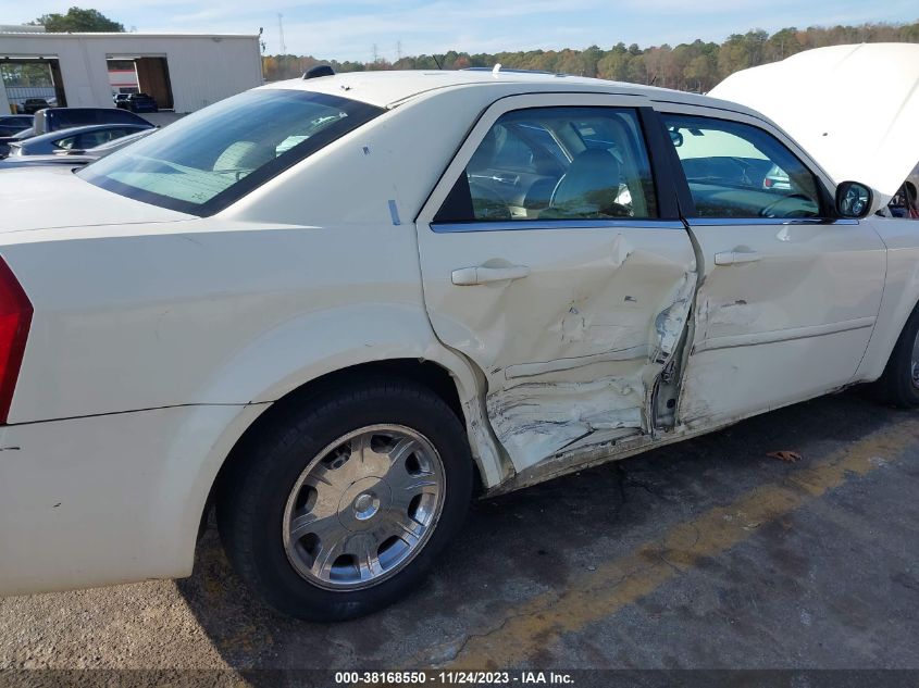 2005 Chrysler 300 Touring VIN: 2C3JA53G55H553029 Lot: 38168550