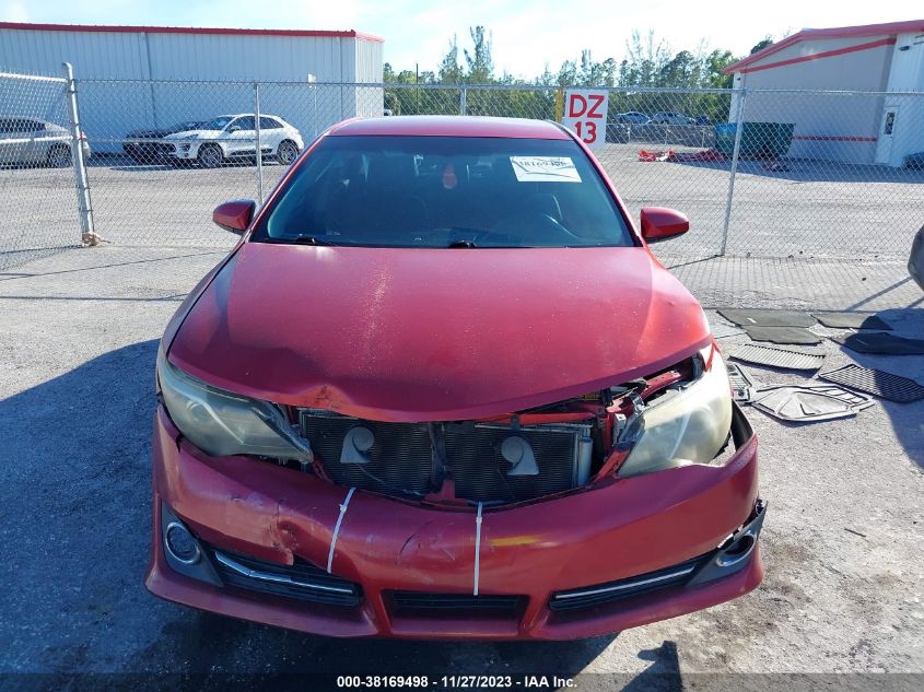 4T1BF1FK1EU819102 2014 Toyota Camry Se