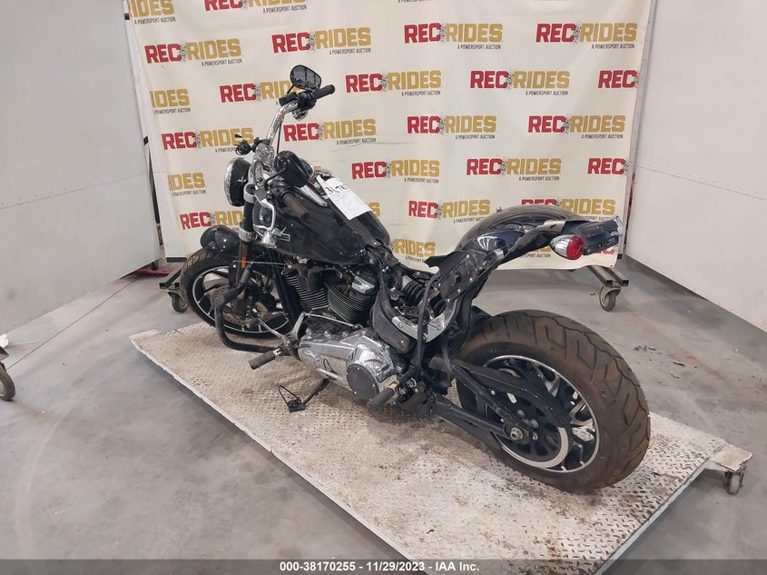 2018 HARLEY-DAVIDSON FLSB SPORT GLIDE 1HD1YMJ26JC035063