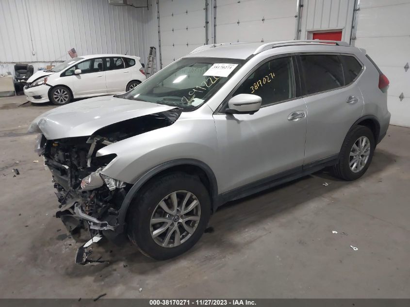 KNMAT2MVXJP572490 2018 Nissan Rogue Sv