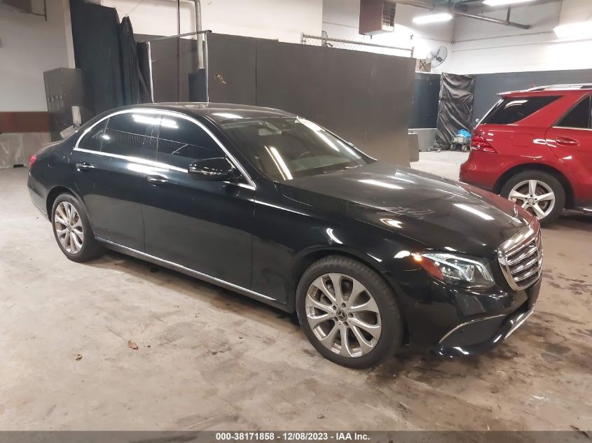 WDDZF4KB2JA309465 2018 Mercedes-Benz E 300 4Matic