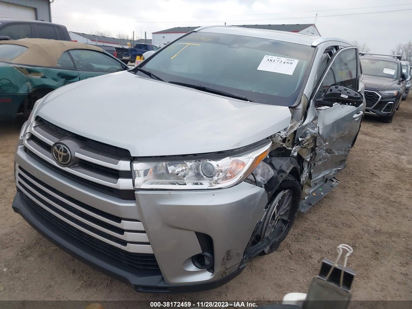 2018 TOYOTA HIGHLANDER VIN: 5TDJZRFH7JS535742