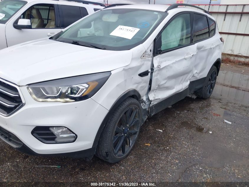 1FMCU0GD4KUC25930 2019 Ford Escape Se