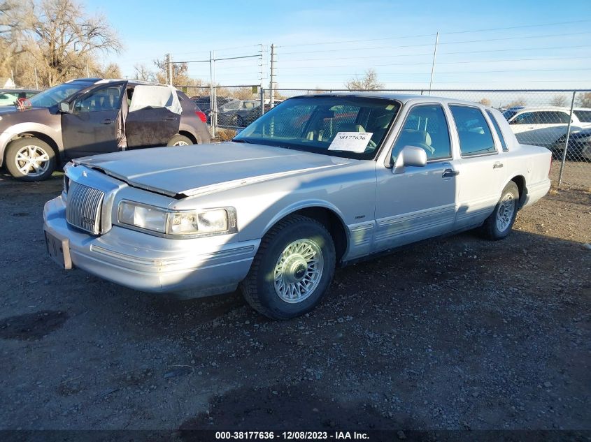 1996 Lincoln Town Car Executive VIN: 1LNLM81W4TY672910 Lot: 38177636