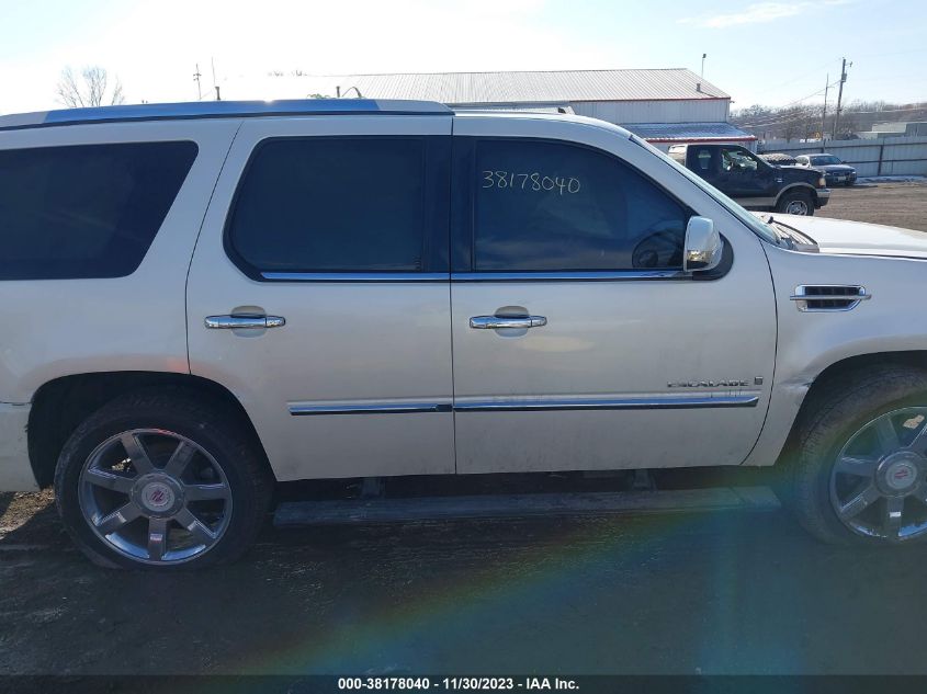 2009 Cadillac Escalade Standard VIN: 1GYFK23269R138898 Lot: 38178040