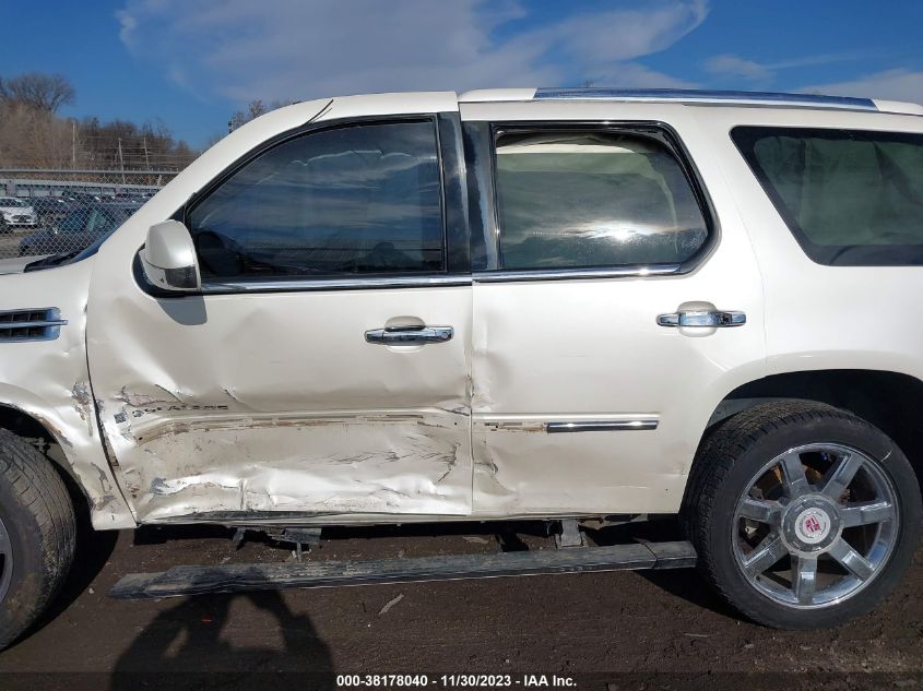 1GYFK23269R138898 2009 Cadillac Escalade Standard