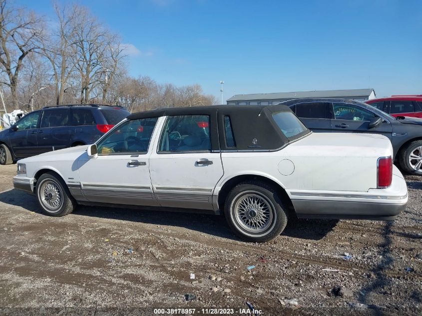 1996 Lincoln Town Car Sgn/Dmnd Anv/Cypress/Jn VIN: 1LNLM82W8TY623451 Lot: 38178957