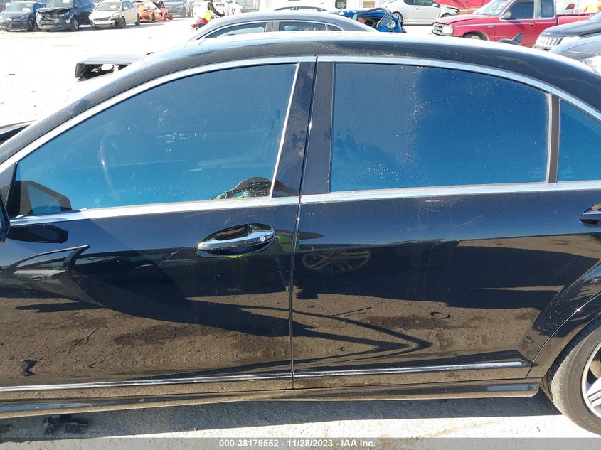 2013 MERCEDES-BENZ S 550 WDDNG7DB4DA509780