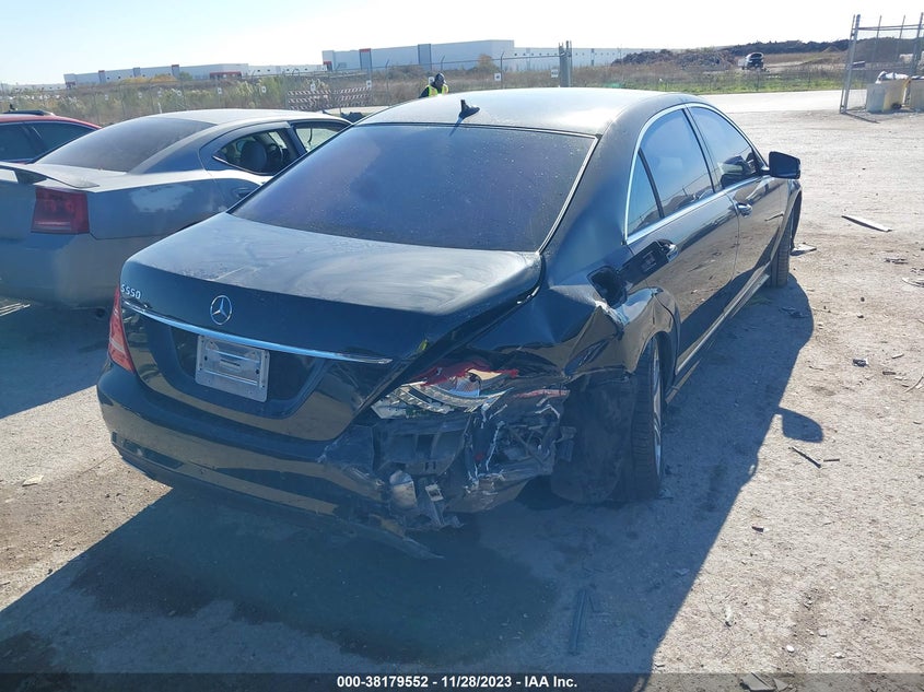 2013 MERCEDES-BENZ S 550 WDDNG7DB4DA509780