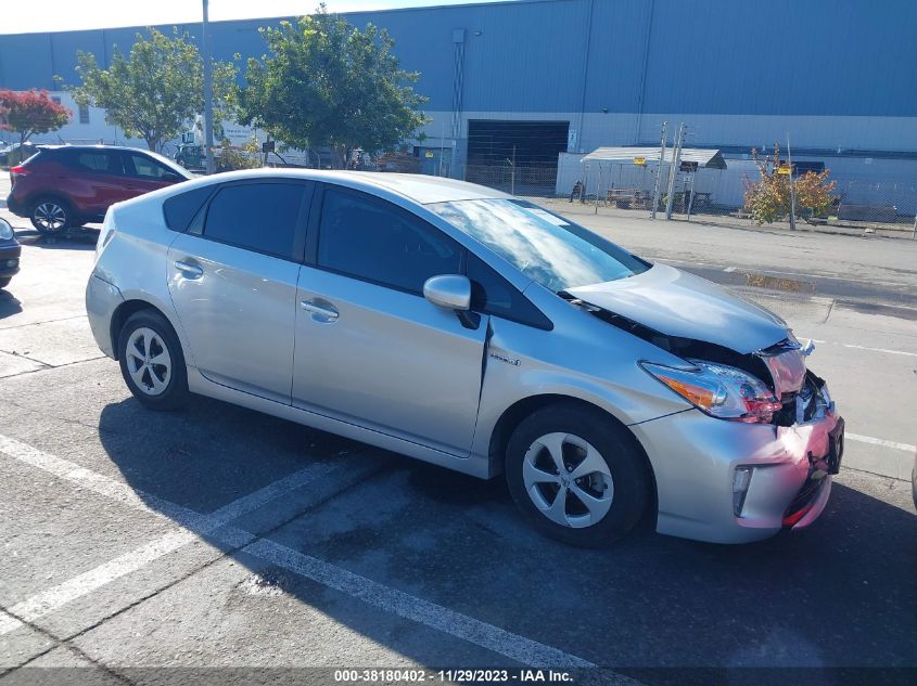 2015 Toyota Prius Two VIN: JTDKN3DU4F0475829 Lot: 38180402