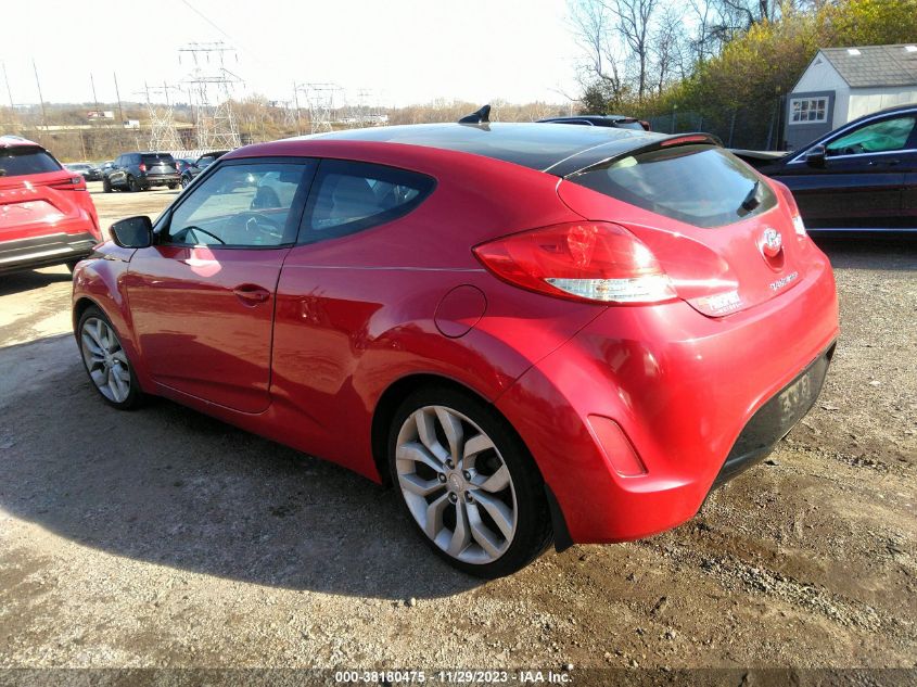 2013 Hyundai Veloster Base W/Gray VIN: KMHTC6AD4DU120158 Lot: 38180475