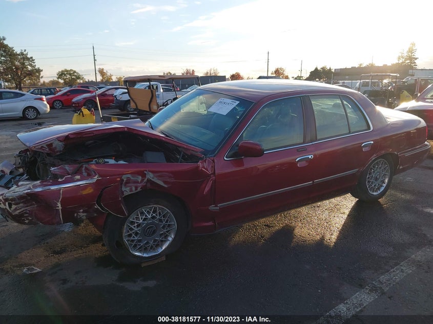 2002 Mercury Grand Marquis Gs/Gs Convenience VIN: 2MEFM74W52X628628 Lot: 38181577