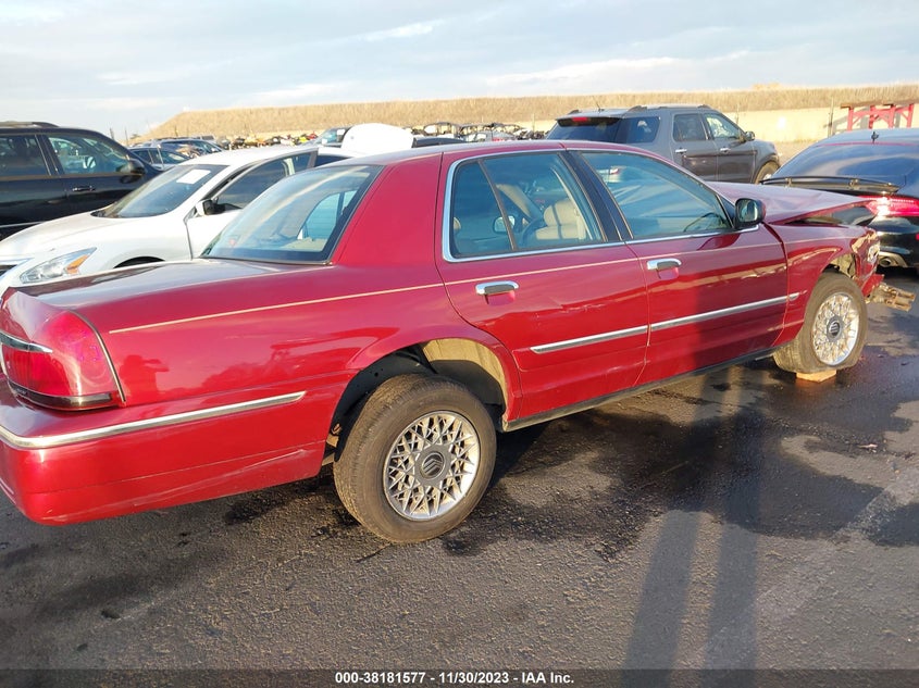 2002 Mercury Grand Marquis Gs/Gs Convenience VIN: 2MEFM74W52X628628 Lot: 38181577