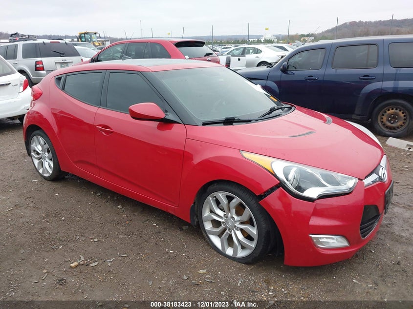 2012 Hyundai Veloster Base W/Red/Black VIN: KMHTC6ADXCU076228 Lot: 38183423
