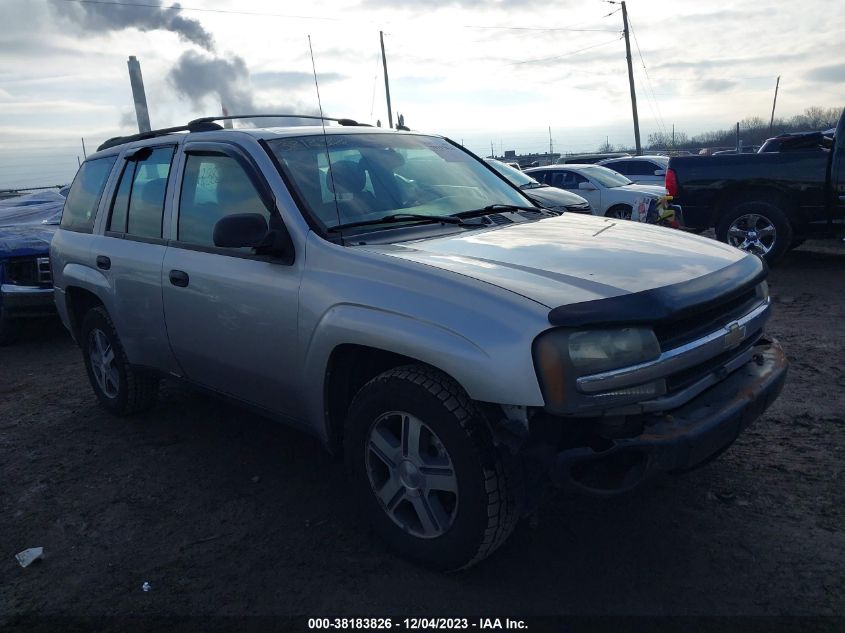 1GNDT13S452285493 2005 Chevrolet Trailblazer Ls