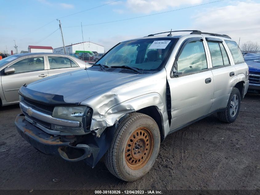 1GNDT13S452285493 2005 Chevrolet Trailblazer Ls