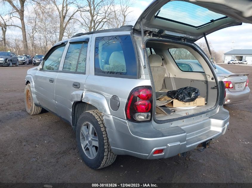 1GNDT13S452285493 2005 Chevrolet Trailblazer Ls