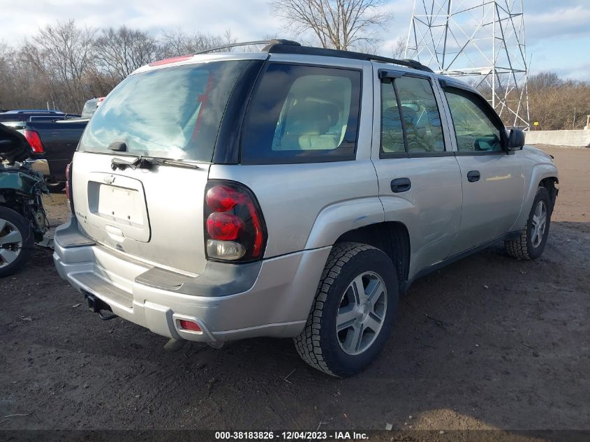 1GNDT13S452285493 2005 Chevrolet Trailblazer Ls