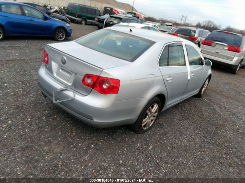 3VWEG71KX7M070345 2007 Volkswagen Jetta Sedan Wolfsburg Edition