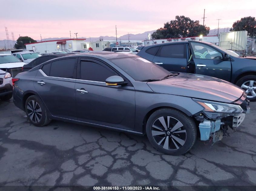 1N4BL4DV9KC121002 2019 Nissan Altima 2.5 Sv