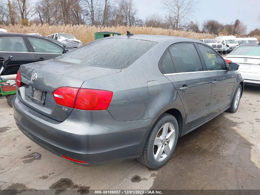 3VWLL7AJ8DM403678 2013 Volkswagen Jetta 2.0L Tdi