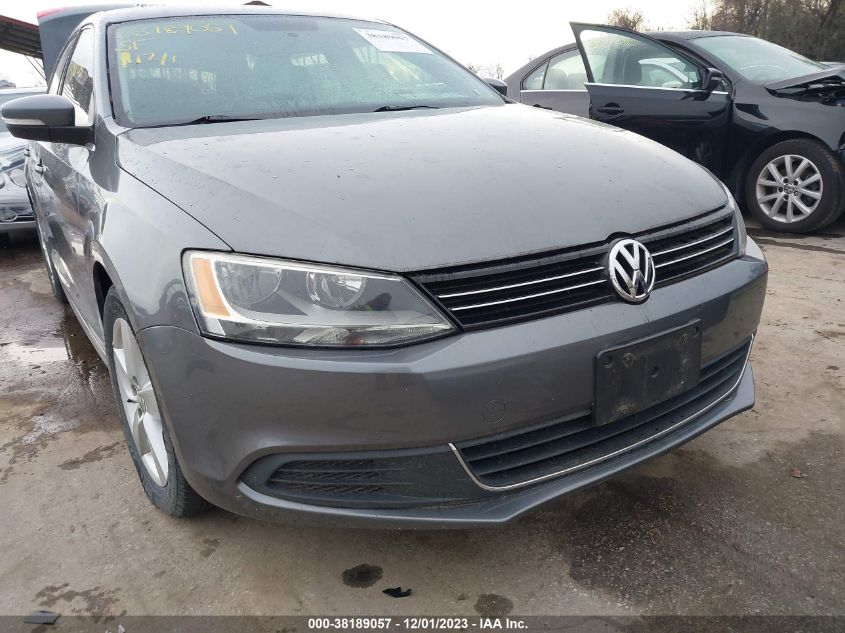 3VWLL7AJ8DM403678 2013 Volkswagen Jetta 2.0L Tdi