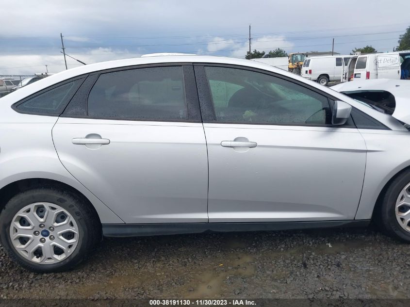 1FAHP3F26CL381211 2012 Ford Focus Se