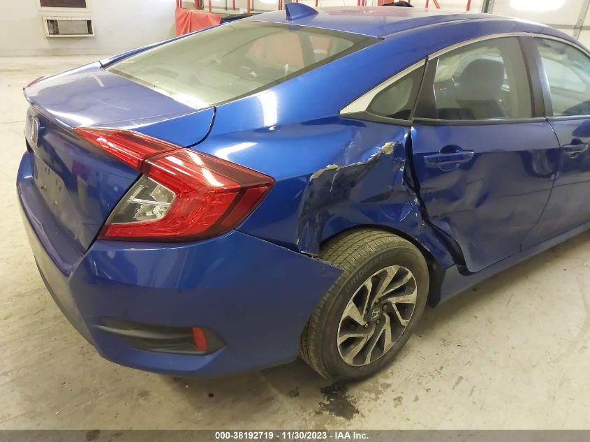 2HGFC2F79JH607482 2018 Honda Civic Ex