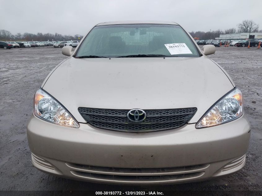 4T1BE32KX2U575966 2002 Toyota Camry Le