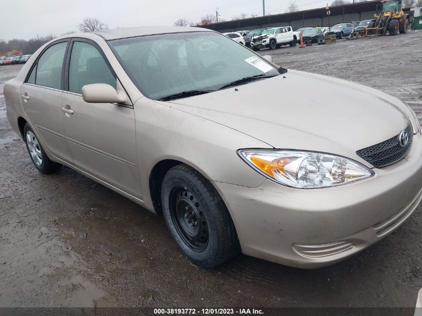 4T1BE32KX2U575966 2002 Toyota Camry Le