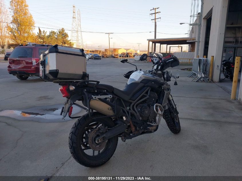 SMTE04BF0JT870380 2018 Triumph Tiger 800 Xrt