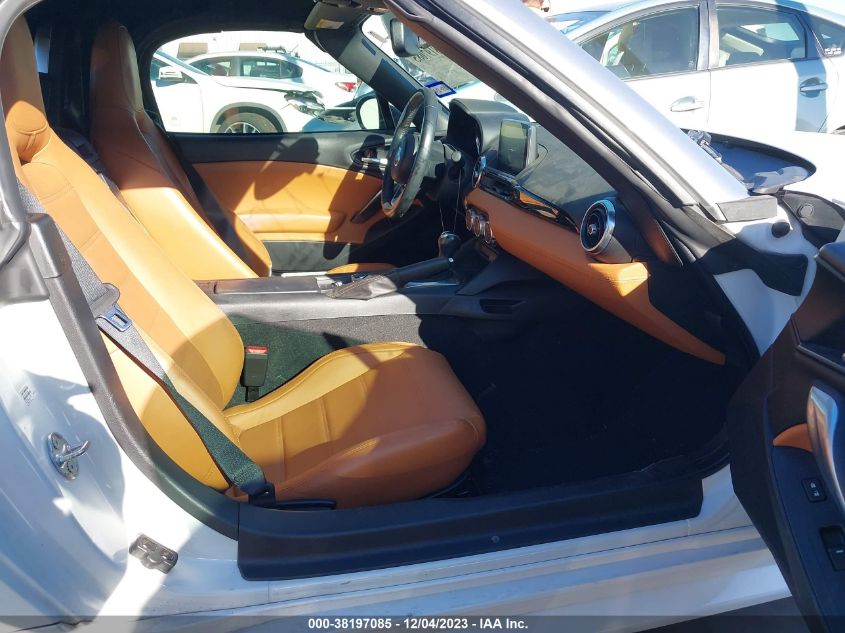 2017 Fiat 124 Spider Lusso VIN: JC1NFAEK4H0107517 Lot: 38197085