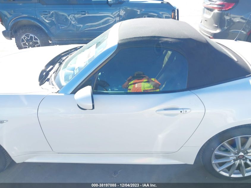 2017 Fiat 124 Spider Lusso VIN: JC1NFAEK4H0107517 Lot: 38197085