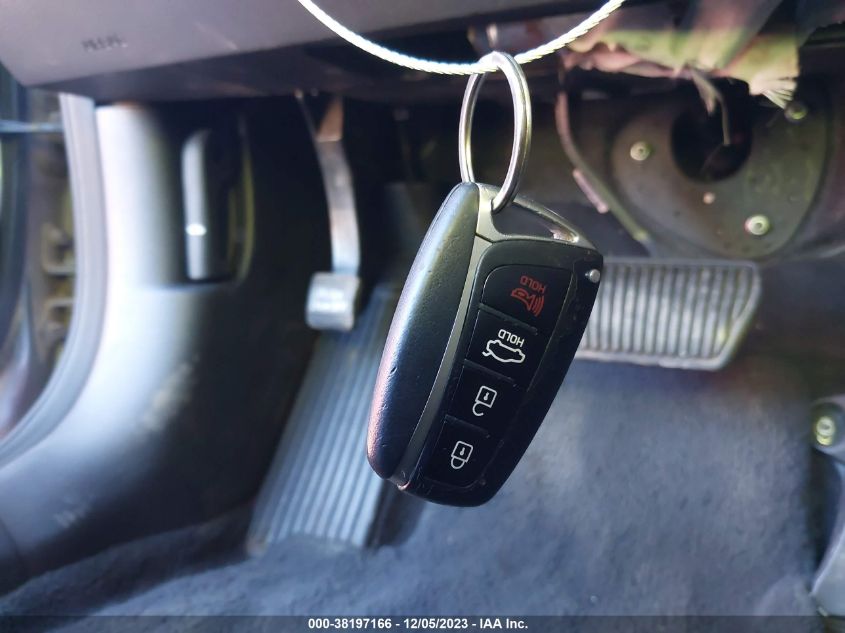 2016 Hyundai Genesis 3.8 VIN: KMHGN4JE5GU141100 Lot: 38197166