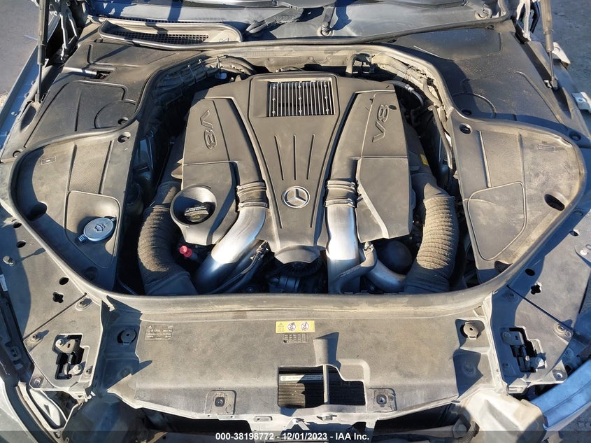 2015 MERCEDES-BENZ S 550 WDDUG8CB4FA131756