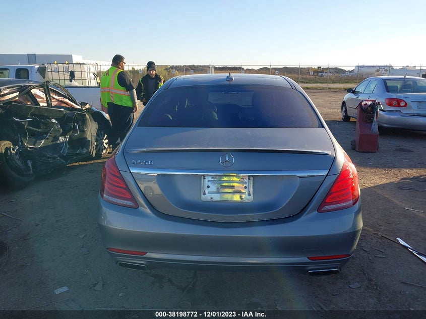 2015 MERCEDES-BENZ S 550 WDDUG8CB4FA131756